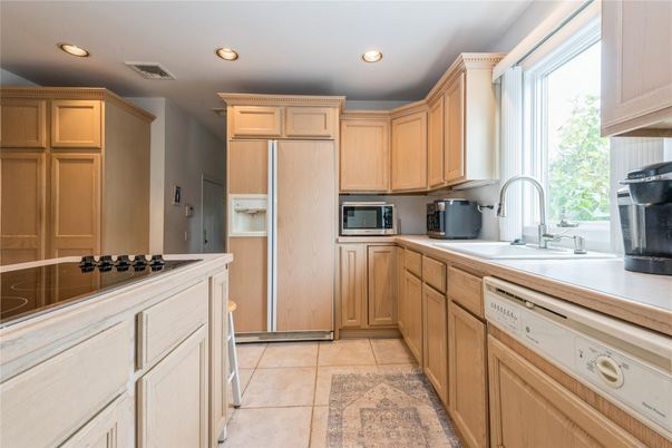 Interior, Kitchen, Recessed Lighting