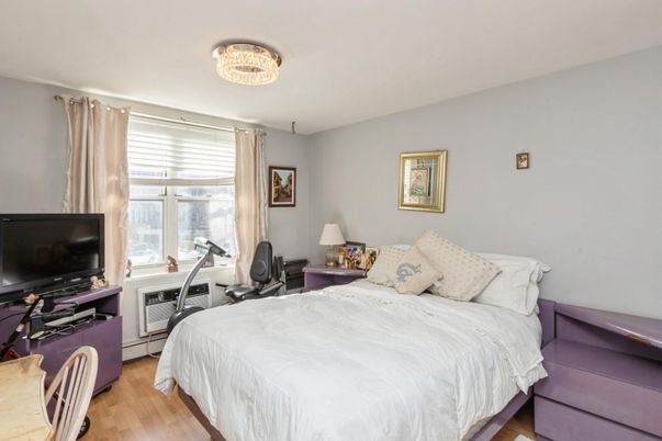 Bedroom, Fitness Equipment, Home Office, Interior, Wood Texture Flooring