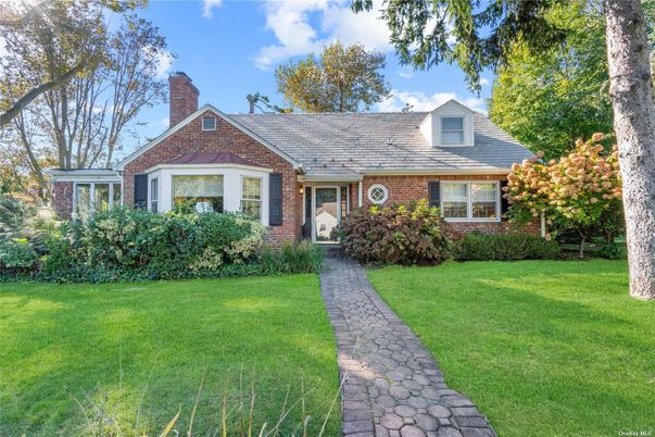 Exterior, Facade, Brick Facade, Cape Cod