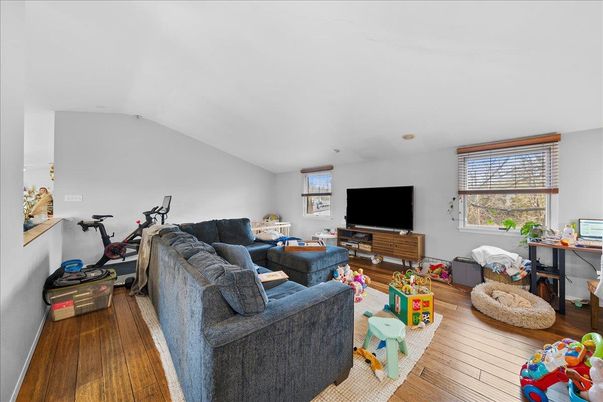 Fitness Equipment, Interior, Living room, Wood Texture Flooring