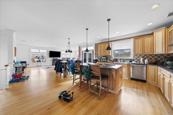 Dining room, Interior, Kitchen, Pendant Lights, Recessed Lighting, Stainless Steel Appliances, Wood Texture Flooring