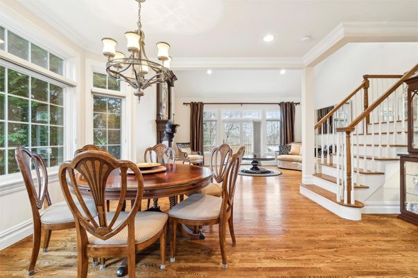 Chandelier, Dining room, Interior, Recessed Lighting, Wood Texture Flooring