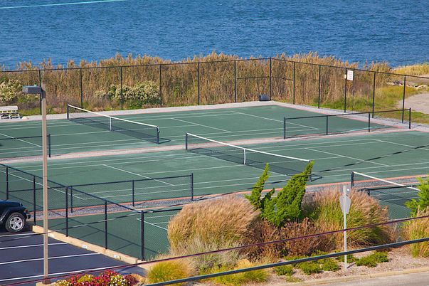 Exterior, Tennis Courts