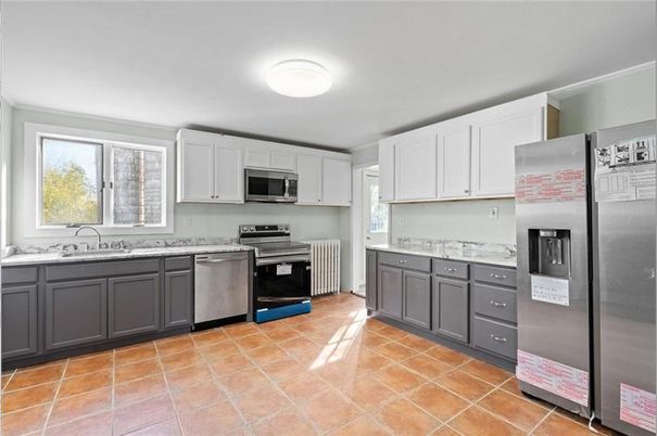 Interior, Kitchen, Stainless Steel Appliances
