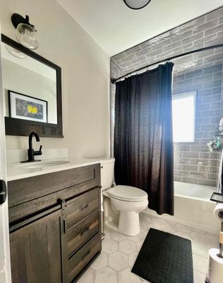 Bathroom, Interior