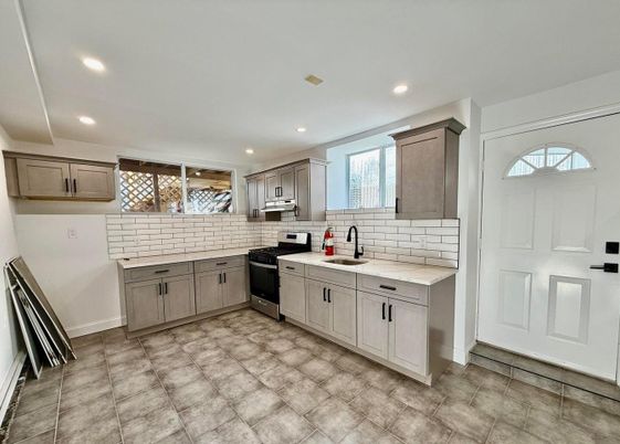 Interior, Kitchen, Recessed Lighting