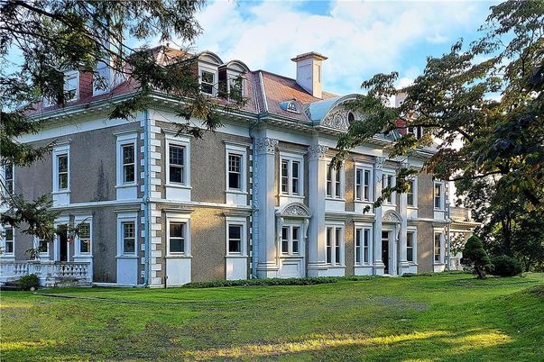 Backyard, Exterior, Facade, French Provincial