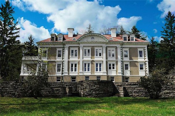 Exterior, Facade, Georgian