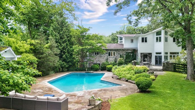 Exterior, Pool