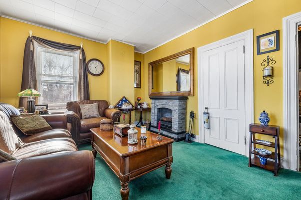 Fireplace, Interior, Living room