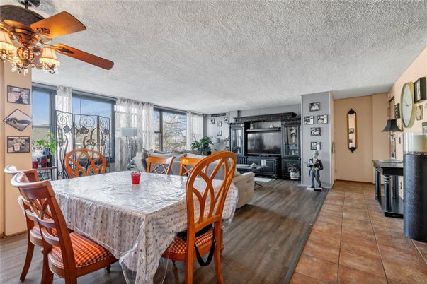 Chandelier, Dining room, Interior, Living room