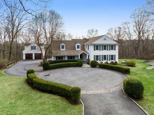 Attached, Backyard, Exterior, Facade, Georgian