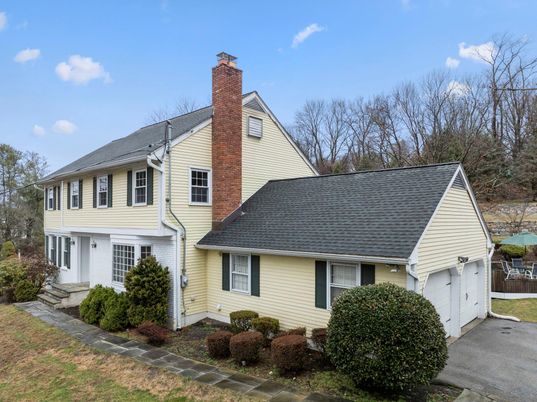 Attached, Exterior, Facade, Georgian