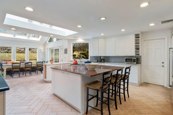 Dining room, Interior, Kitchen, Recessed Lighting, Stainless Steel Appliances