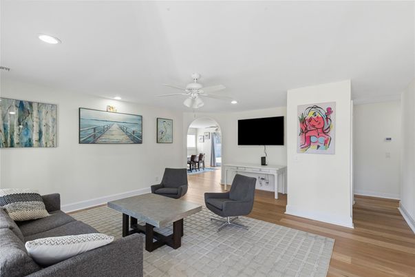 Interior, Living room, Recessed Lighting, Wood Texture Flooring