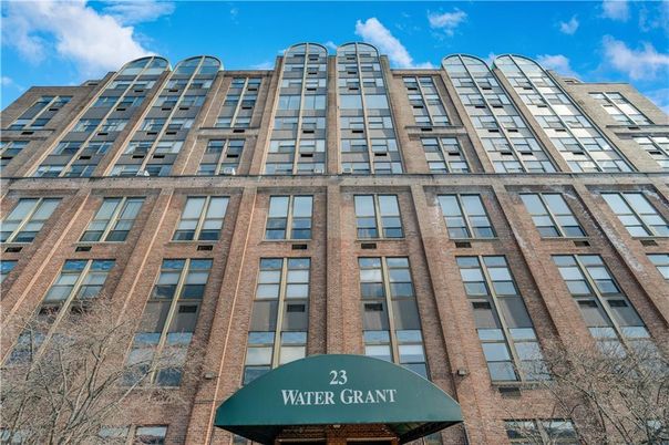 Exterior, Facade, Condo Building
