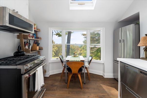 Dining room, Interior, Kitchen, Stainless Steel Appliances, Wood Texture Flooring