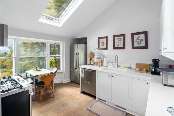 Dining room, Interior, Kitchen, Stainless Steel Appliances, Wood Texture Flooring
