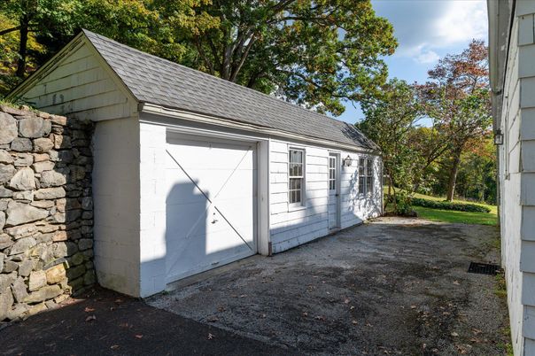 Detached Garage, Exterior