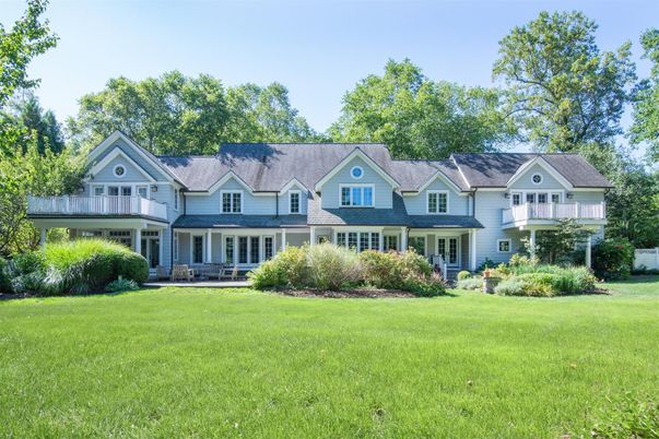 Backyard, Exterior, Facade, Farmhouse