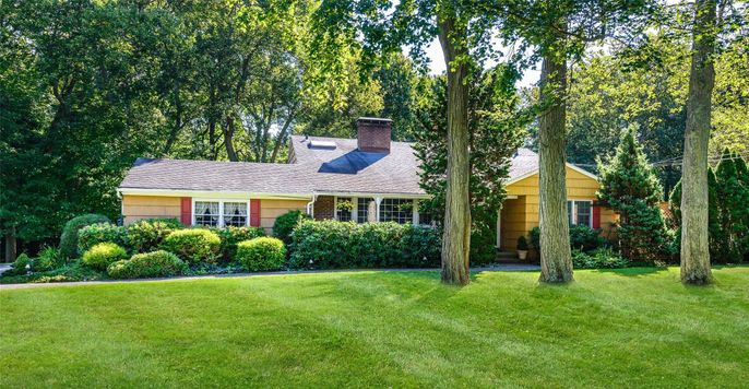 Backyard, Exterior, Facade, Brick Facade, Cape Cod