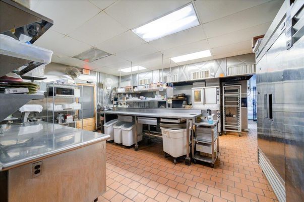 Dining room, Interior, Kitchen, Stainless Steel Appliances