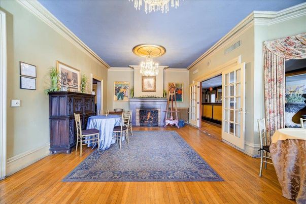Chandelier, Dining room, Fireplace, Interior, Wood Texture Flooring