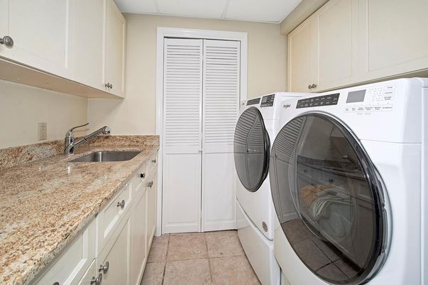 Interior, Washer