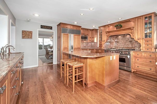 Dining room, Interior, Kitchen, Recessed Lighting, Stainless Steel Appliances, Wood Texture Flooring