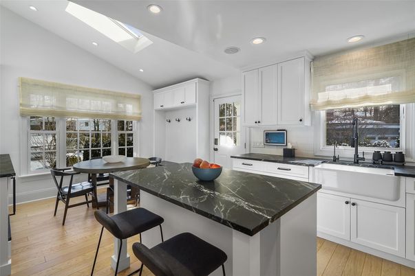 Dining room, Interior, Kitchen, Recessed Lighting, Wood Texture Flooring