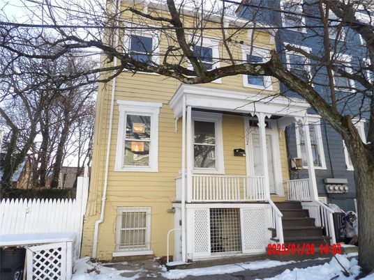 Exterior, Facade, American Foursquare