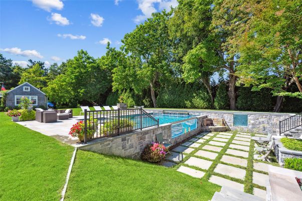 Exterior, Hot Tub, Pool