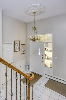 Chandelier, Interior