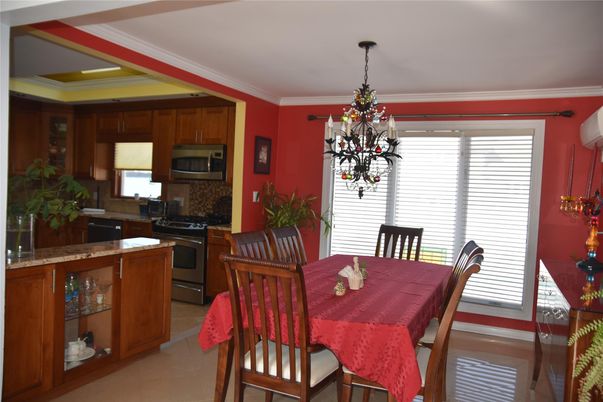 Chandelier, Dining room, Interior, Kitchen