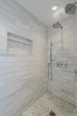 Bathroom, Interior, Recessed Lighting