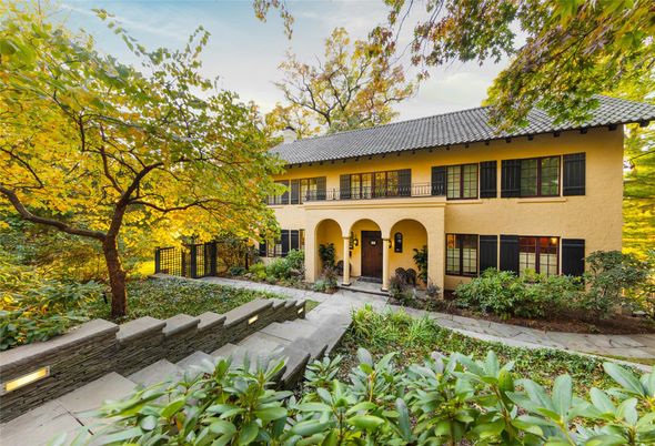 Backyard, Exterior, Facade, French Provincial