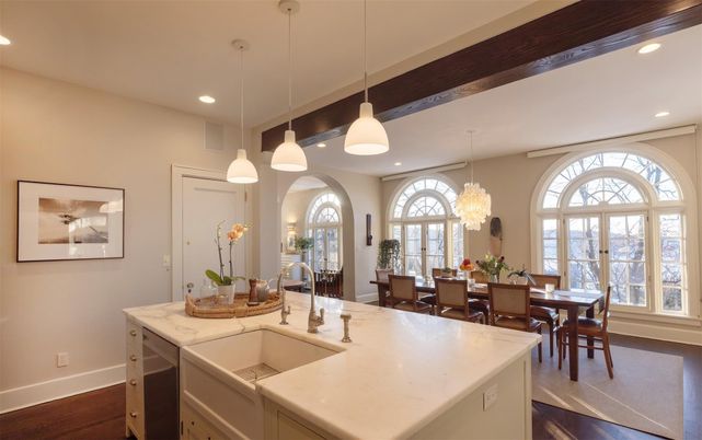 Chandelier, Dining room, Interior, Kitchen, Pendant Lights, Recessed Lighting, Wood Texture Flooring