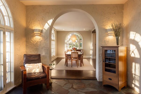 Dining room, Interior, Recessed Lighting