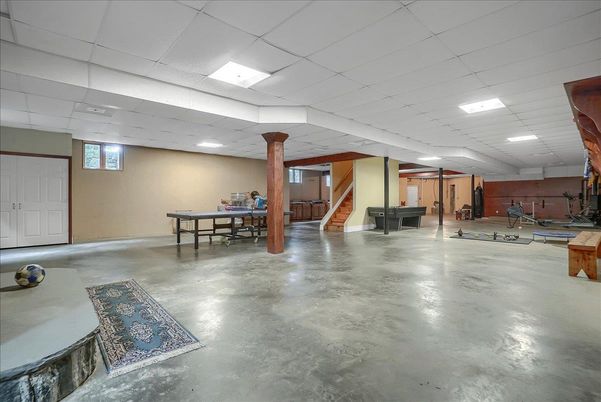 Game Room, Interior, Recessed Lighting