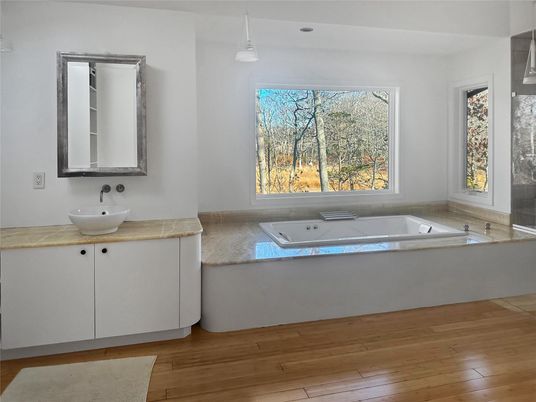 Bathroom, Interior, Pendant Lights, Wood Texture Flooring