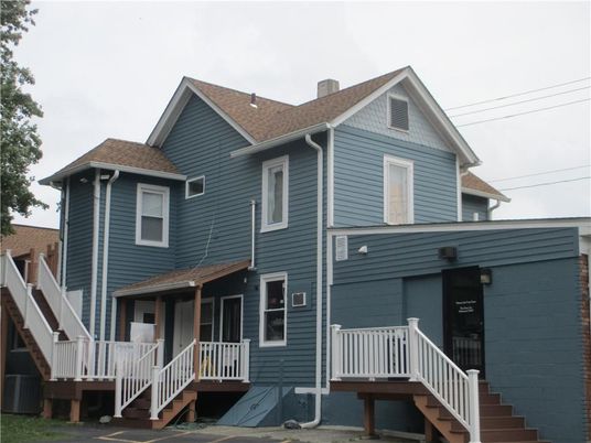 Exterior, Facade, Queen Anne Victorian