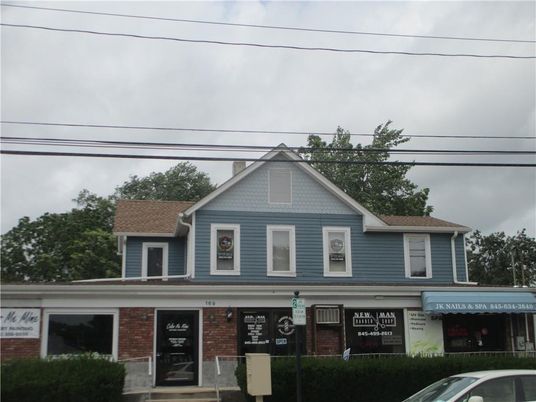 Exterior, Facade, Brick Facade, Queen Anne Victorian