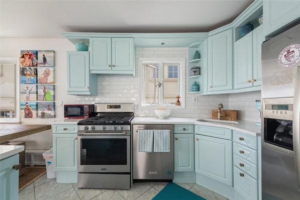 Interior, Kitchen, Stainless Steel Appliances
