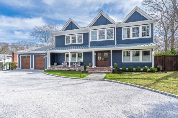 Attached, Exterior, Facade, Farmhouse