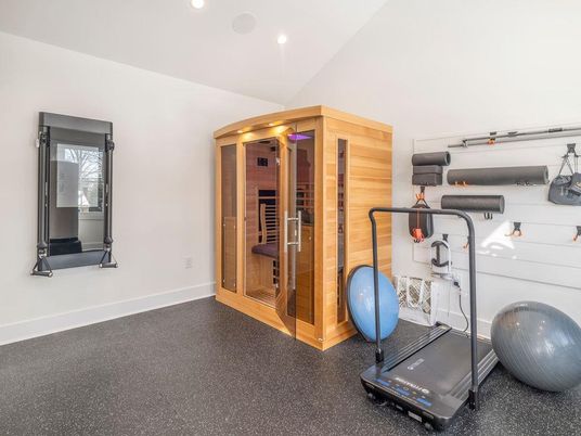 Fitness Equipment, Interior, Recessed Lighting, Sauna Room