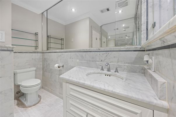 Bathroom, Interior, Marble, Recessed Lighting
