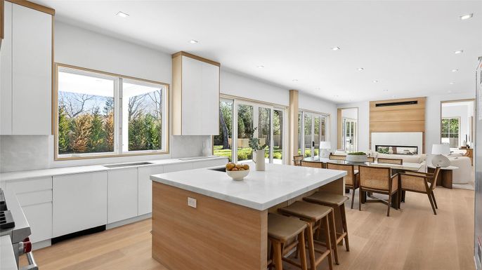 Dining room, Interior, Kitchen, Recessed Lighting, Wood Texture Flooring