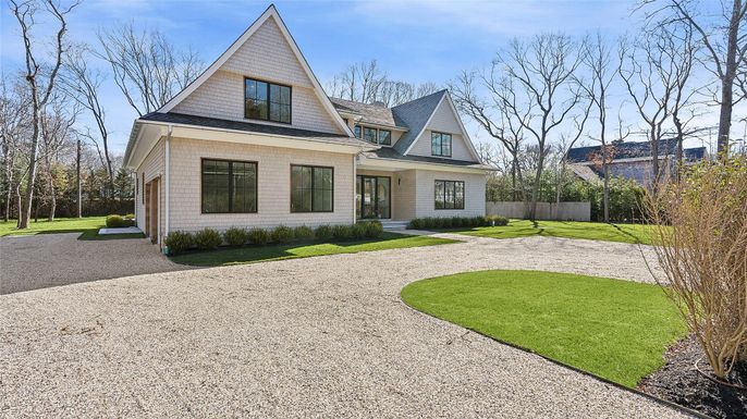 Backyard, Exterior, Facade, Farmhouse