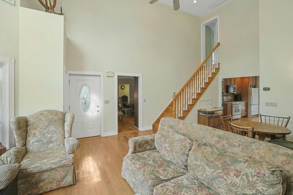 Interior, Living room, Recessed Lighting, Wood Texture Flooring