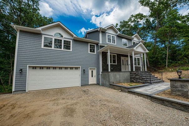 Attached, Exterior, Facade, Farmhouse
